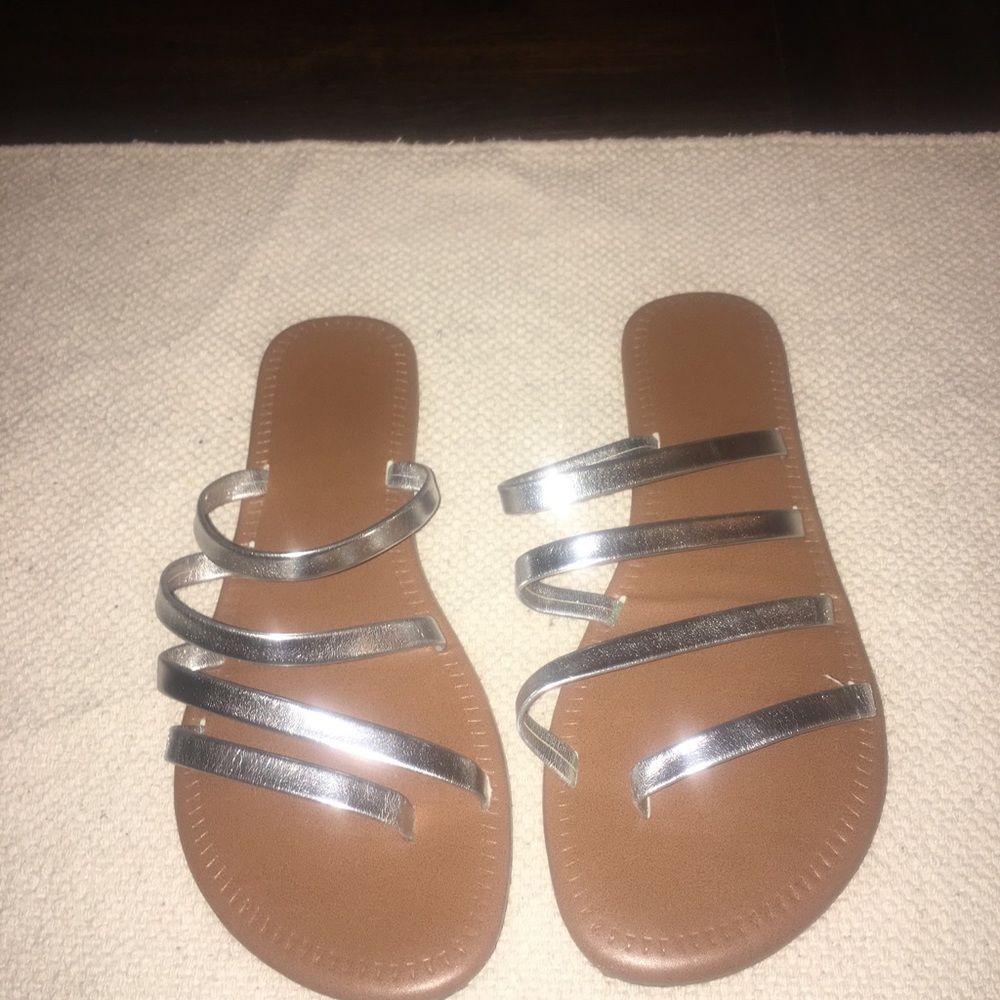 Time and Tru sandal-silver color